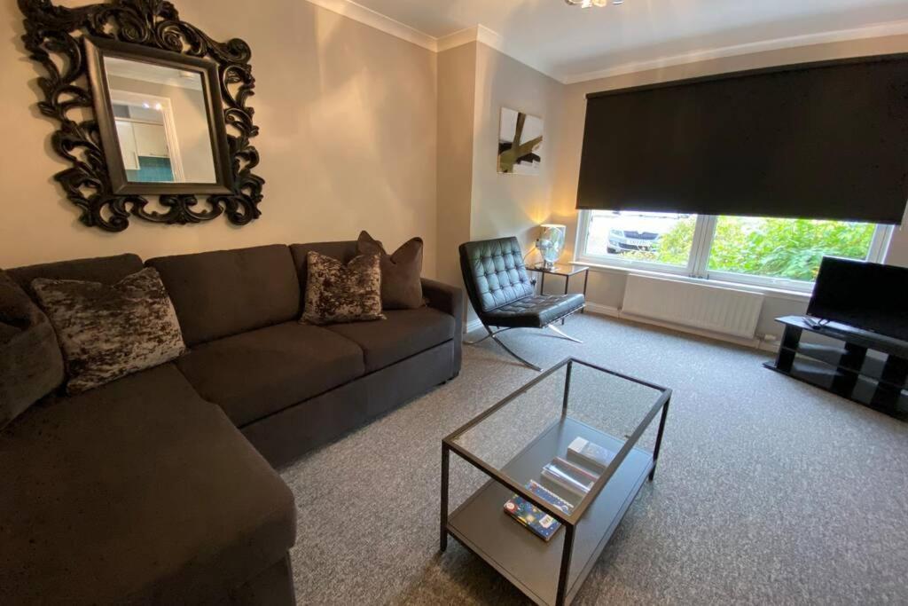 Peter Pan Apartment In The Heart Of Inverness Dalneigh Bagian luar foto