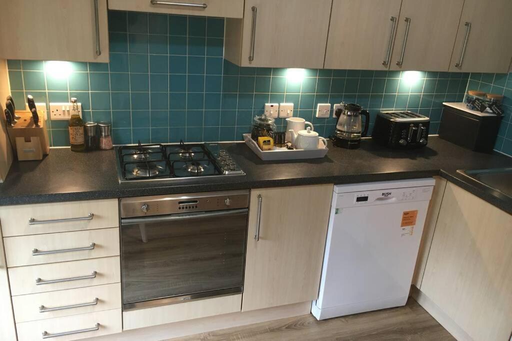 Peter Pan Apartment In The Heart Of Inverness Dalneigh Bagian luar foto