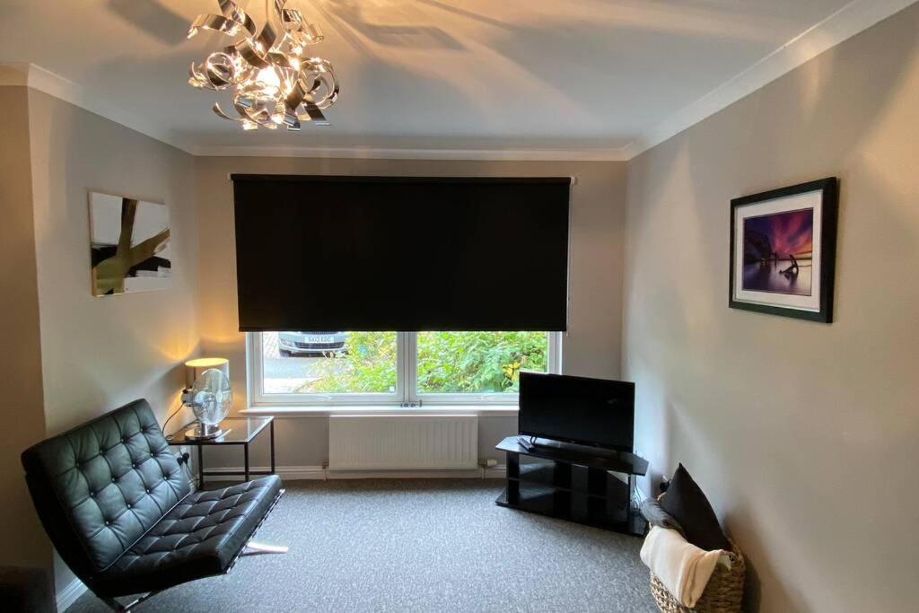Peter Pan Apartment In The Heart Of Inverness Dalneigh Bagian luar foto