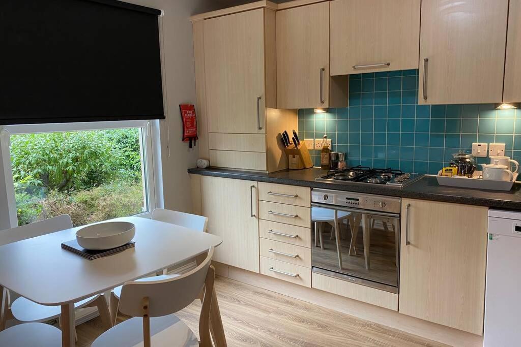 Peter Pan Apartment In The Heart Of Inverness Dalneigh Bagian luar foto