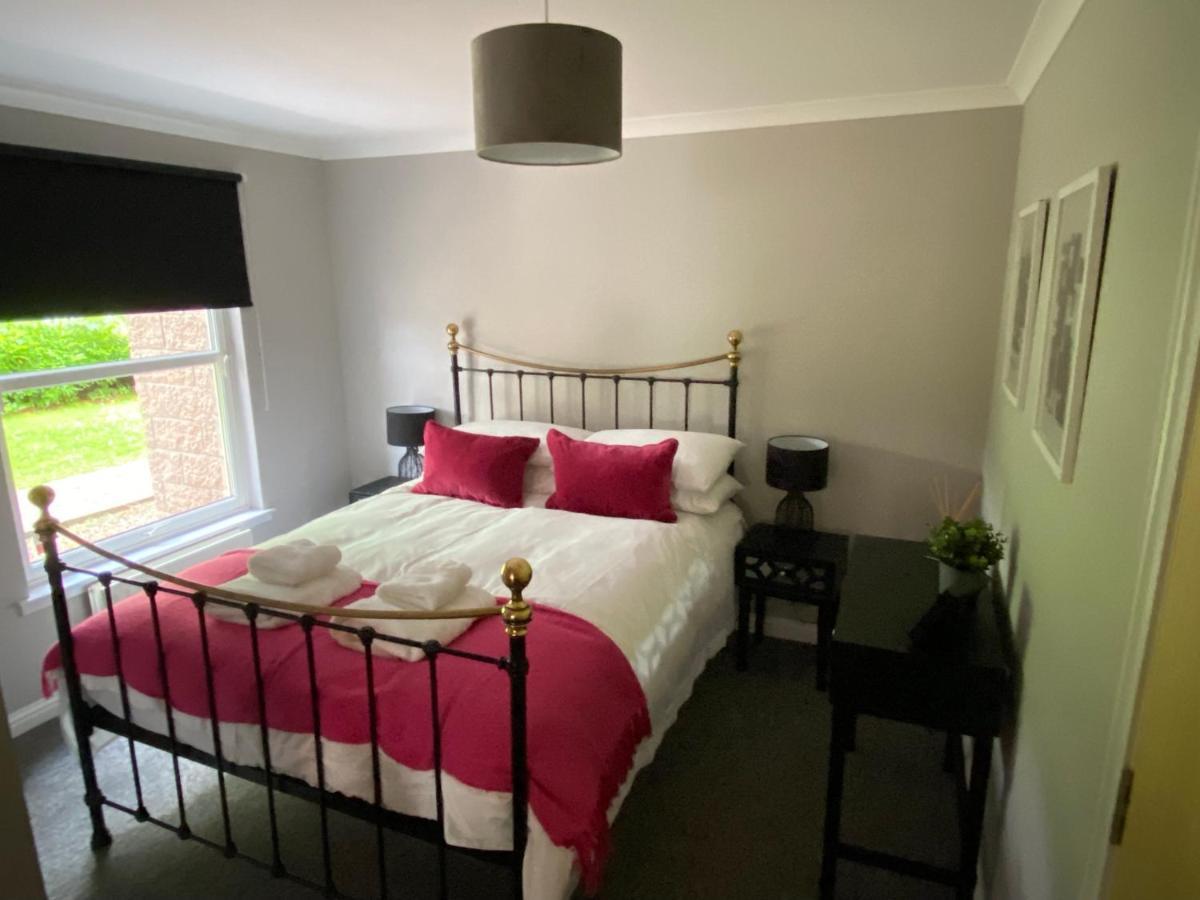 Peter Pan Apartment In The Heart Of Inverness Dalneigh Bagian luar foto